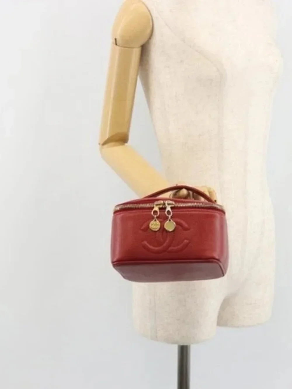 CHANEL COCO Mark Vanity Hand Bag Grained Calf Skin Red Gold CC Auth ka4988